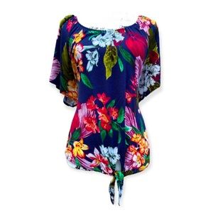 Kim & cami of shoulder floral , tie at front top size XL